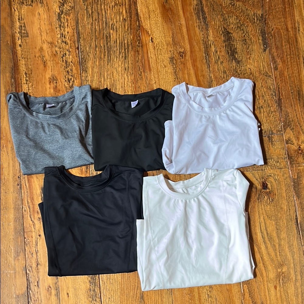 Amazon Short Sleeve Tees Gray and Black